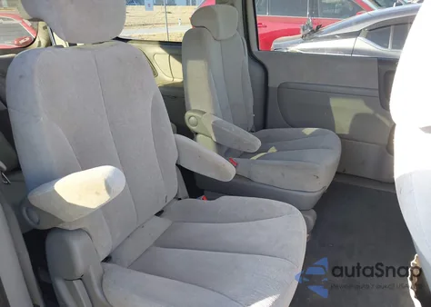 2008 Kia Sedona Lx z USA, uszkodzony, nr VIN KNDMB233586255409